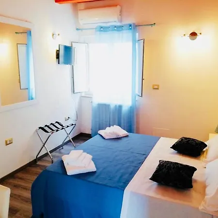 Pensión Nina Pizzo (Calabria)