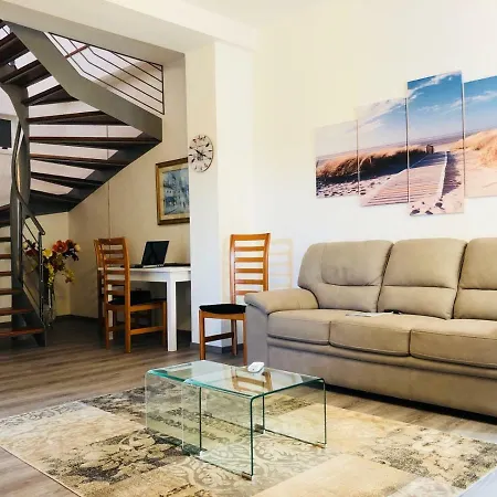 Casa de hóspedes Nina 3*