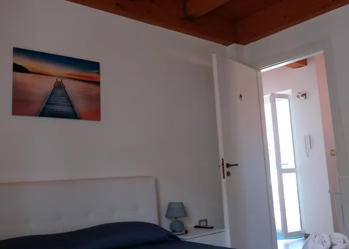 Nina Pizzo (Calabria)